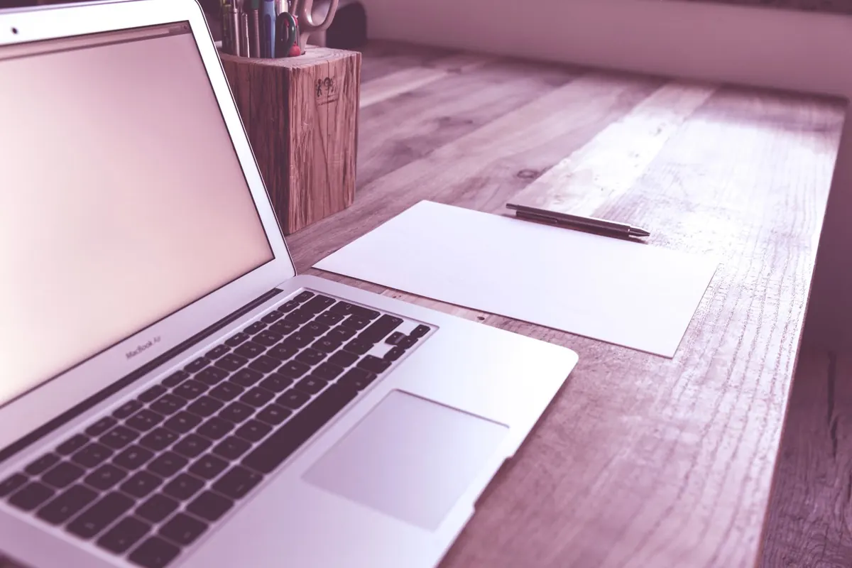 How to Choose an AI Writing Assistant: A Buyer's Checklist for Teams